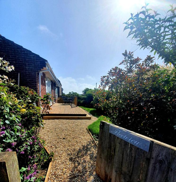 Seaview Self Catering-Fleetview, Weymouth