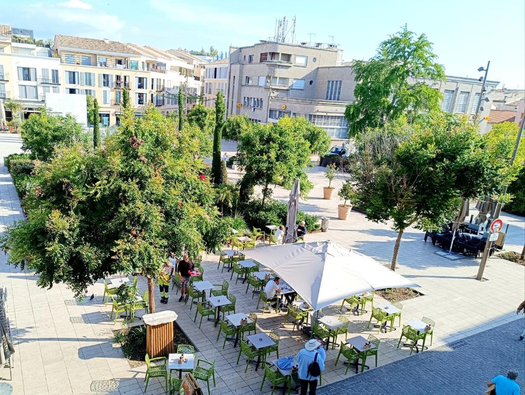 Deux pièces climatisé avec splendide vue cœur du vieil Antibes - 1