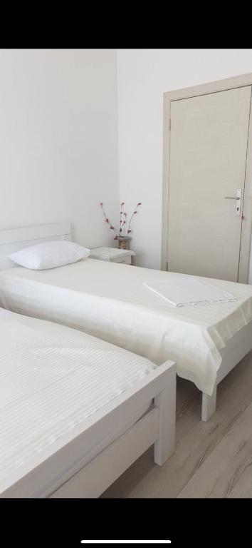 Pipo apartmentS - 5