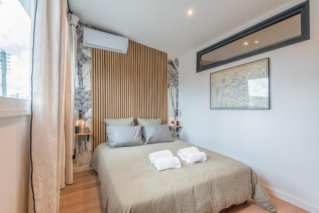Suites Kerlarros Clim et Parking face Gare et Port - 4