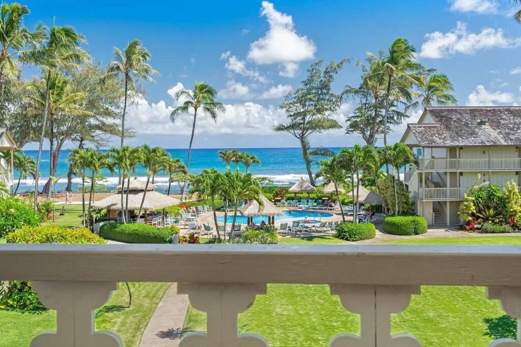 Beautiful OCEAN VIEW with free Parking & Top Floor, Kapaa