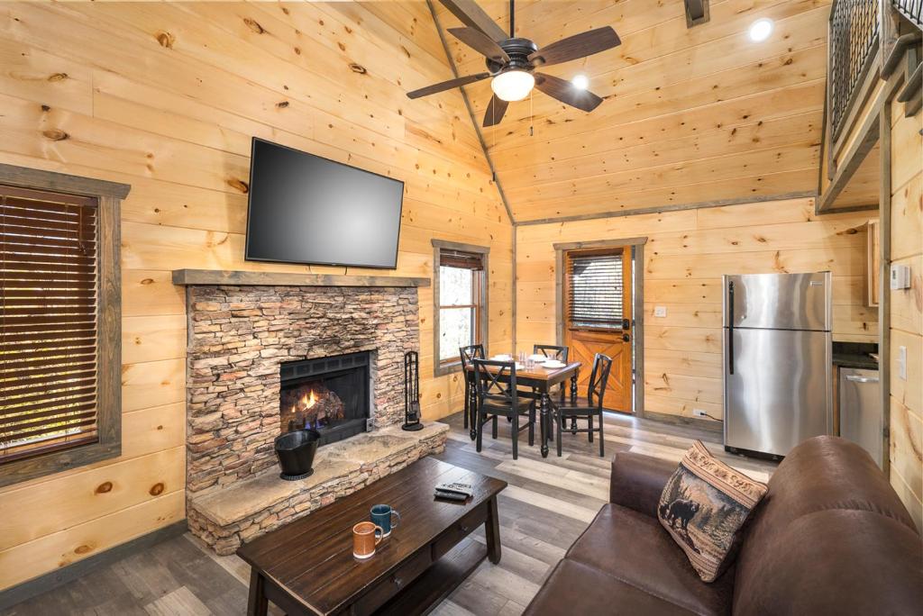 Gone Fishing by Stony Brook Cabins, Gatlinburg