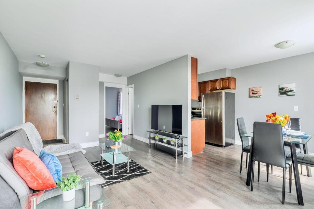 1BR Glenview West Apt with Patio - Near Downtown, Hamilton