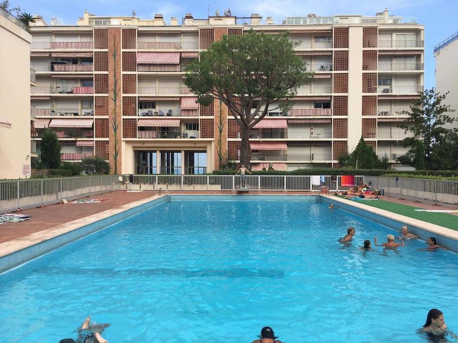 T4 FRONT DE MER ,PISCINE 25 metres ,WIFI,6à8 PERSONNES,parking,GARAGE - 5