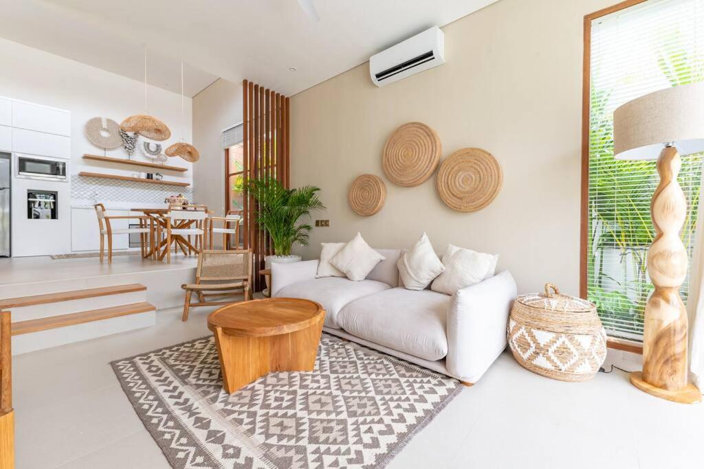 Villa Nilu Seaside by Pura Homes, Canggu