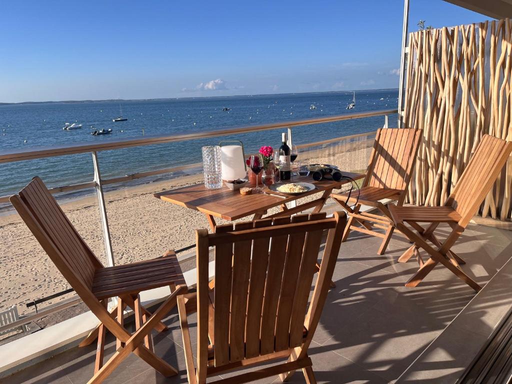 Première ligne accès privé et direct à la plage Vue mer - 1