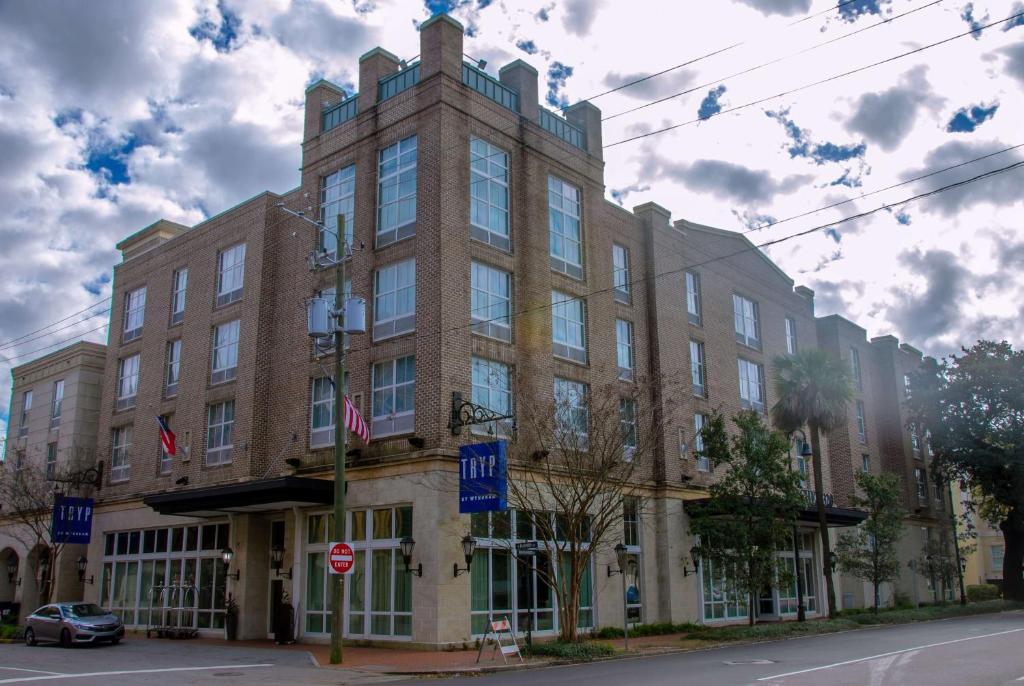 TRYP by Wyndham Savannah, Savannah