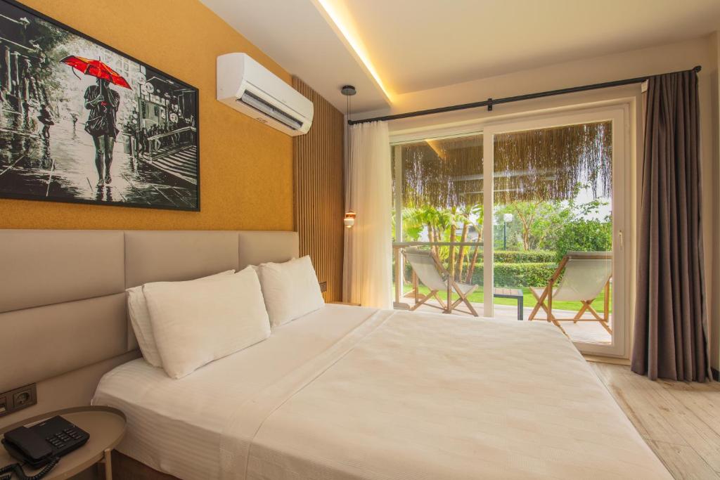 Morina Deluxe Hotel — Hotel rooms in Ölüdeniz, Mugla