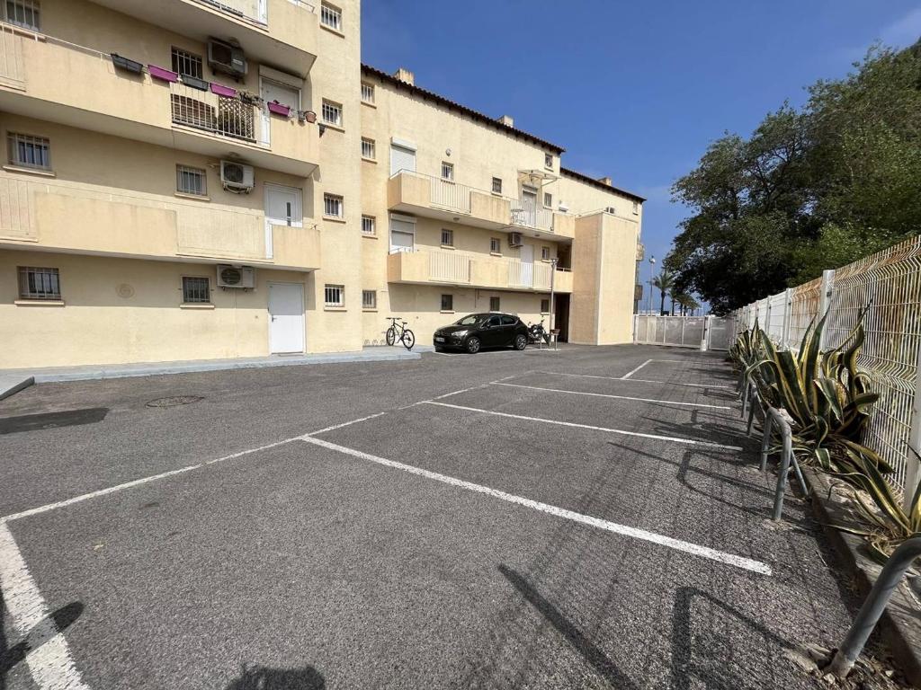 T2 Port St Cyprien Piscine, Clim, Parking, Animaux Ok - FR-1-106-39 - 3