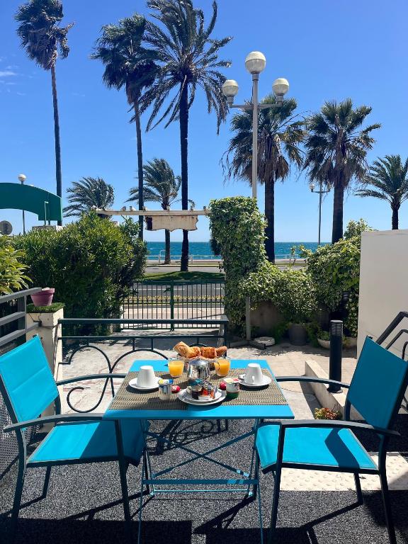 Hotel Flots d'Azur Promenade des Anglais - Dining image