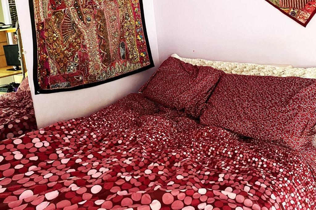 serene Mountainside Suite, Private entrance and bathroom, San Anselmo