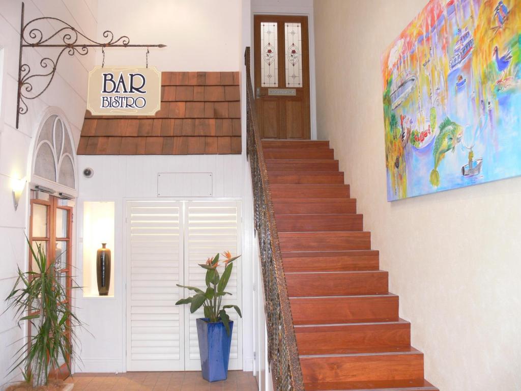The Yarrawonga Hotel photo