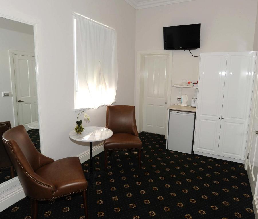 The Yarrawonga Hotel photo