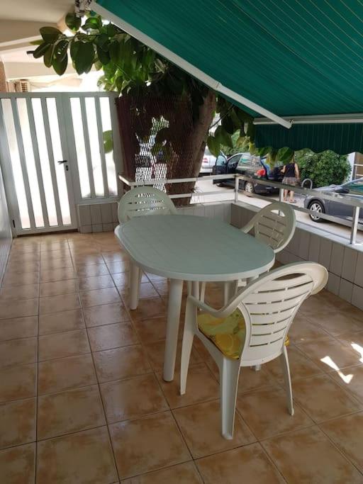 Apartamento con terraza a pocos metros del mar, Playa de Gandia