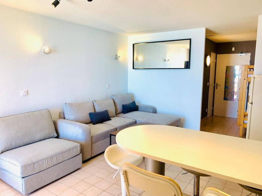 557 Cap Corniche Front de mer Clim Parking - 5