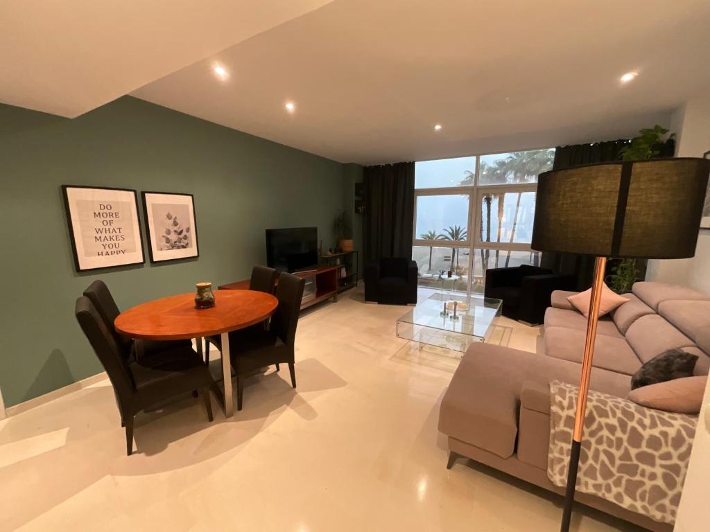 First Line Sea Apartment By Oliva - 4