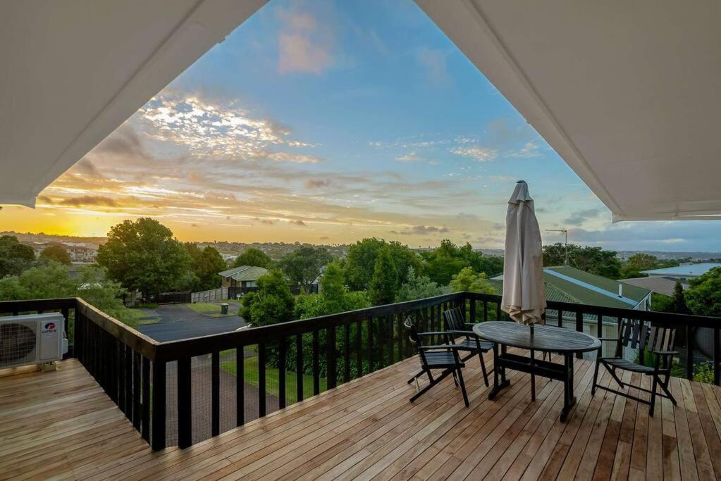 Relaxed in Red Beach, Red Beach