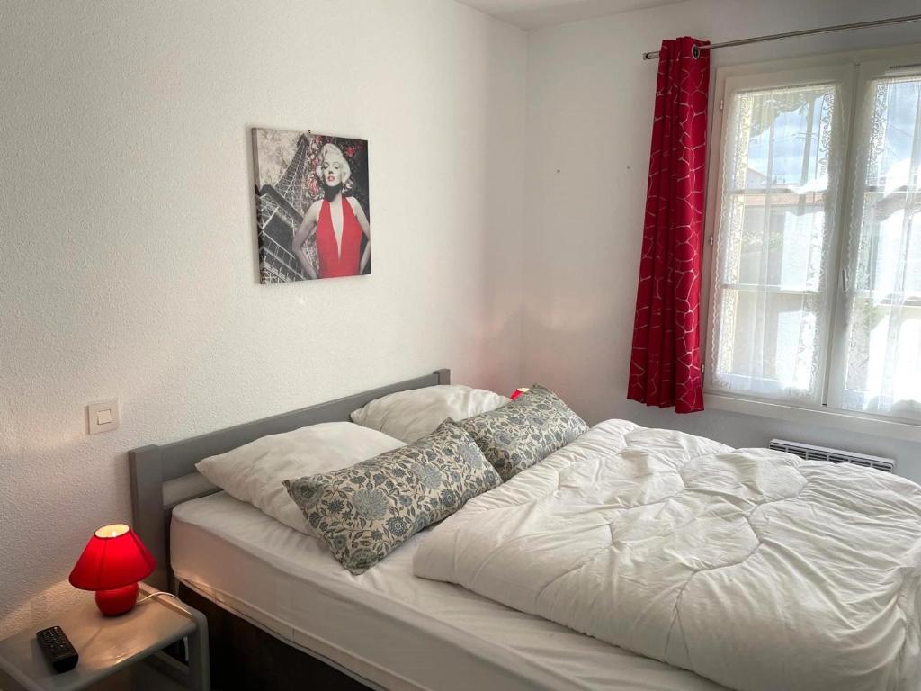Maison chaleureuse avec piscine collective, près de la forêt, WiFi, parking privé - FR-1-323-441 - 5