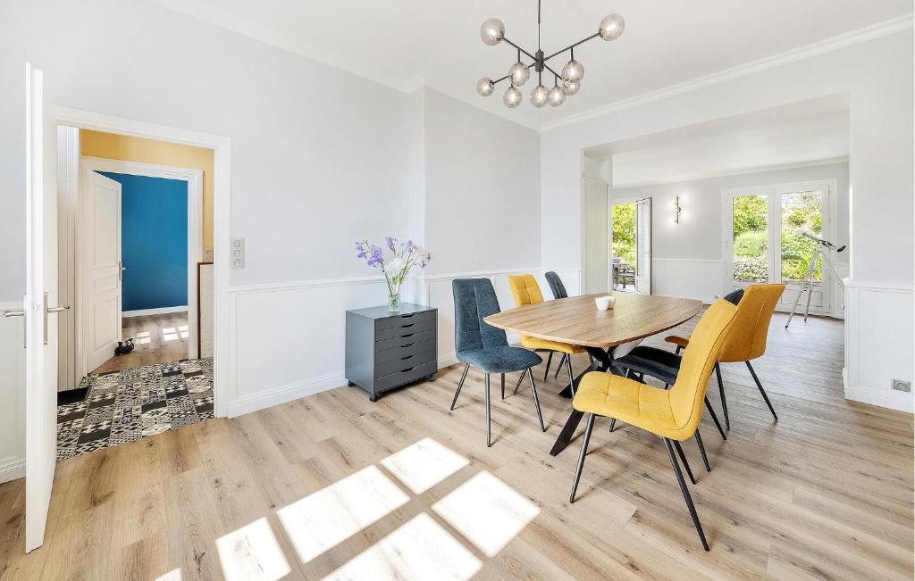 3 Bedroom Nice Home In Saint-Malo - 5