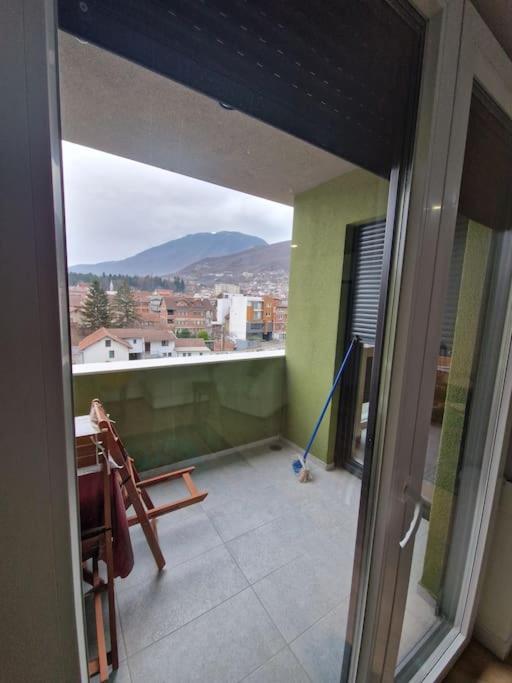 River appartment, te Myza, Peje