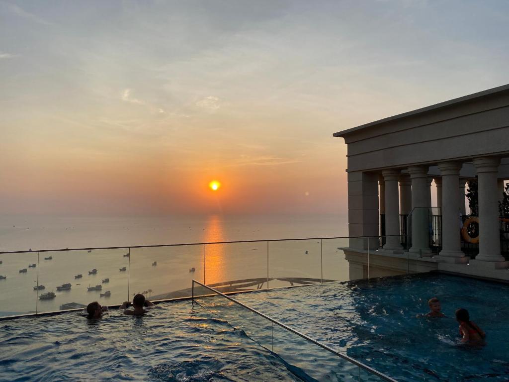 Best sea view appartment Free Pool Gym