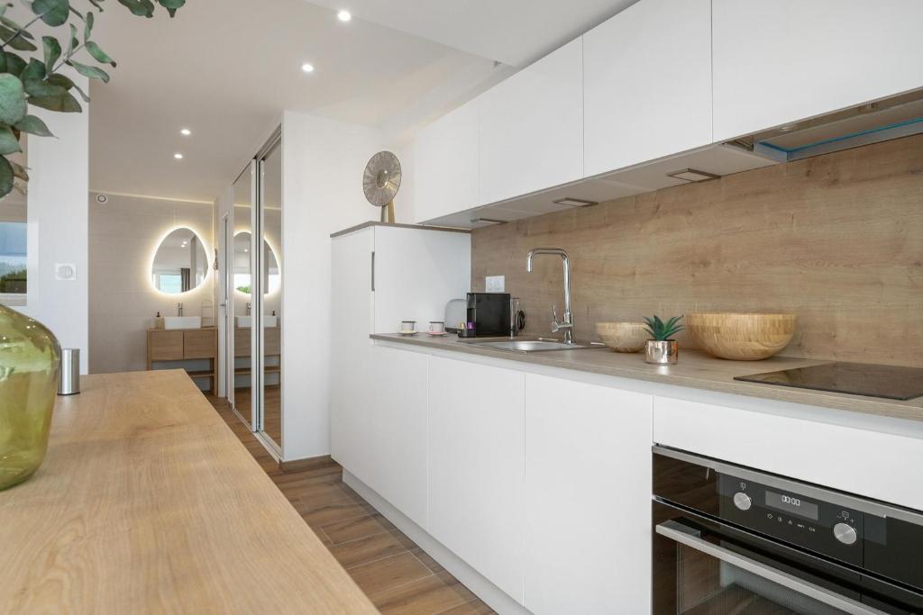 Le Sauvage - Appartement luxe - coursive - terrasse - parking - Village Naturiste - 5