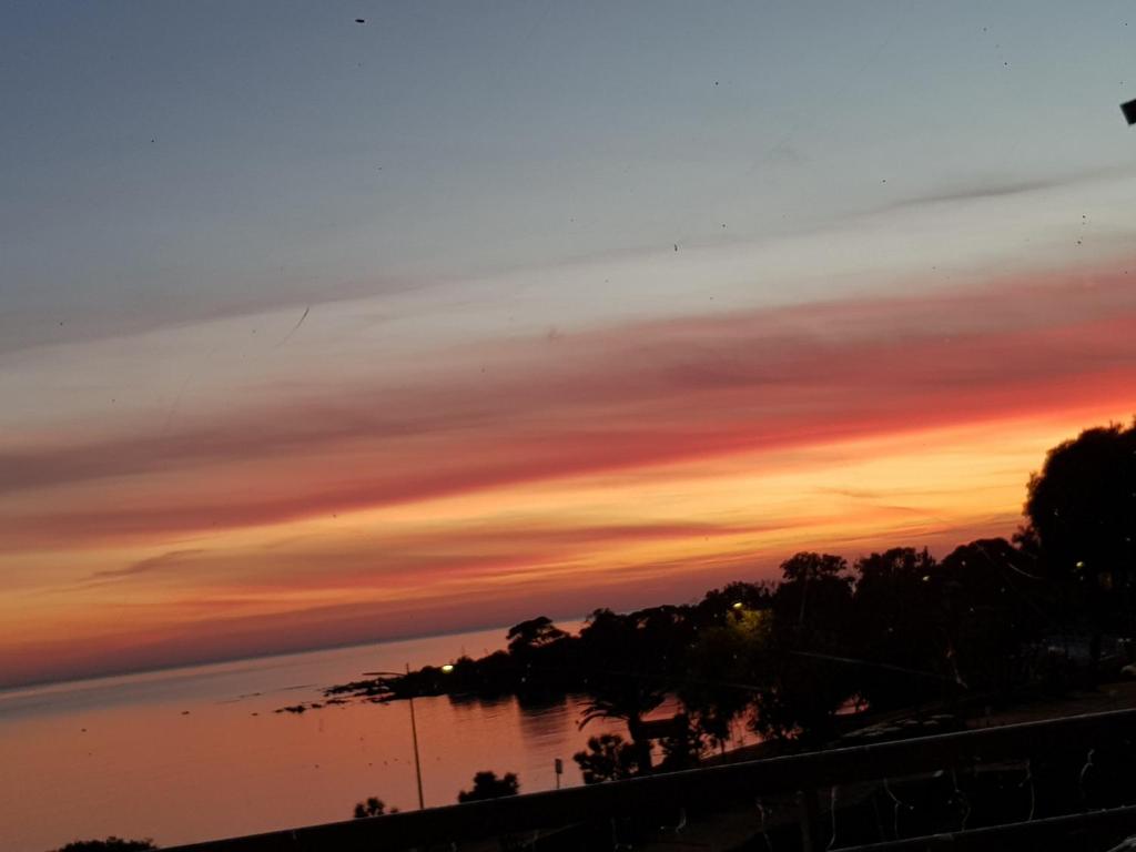 VIEILLE VILLE D AJACCIO de 1 a 4 PERs A 300M DU PORT ET A 15 MN DE LAEROPORT PROCHES DE PLUS BELLES PLAGES ET TTES COMMODITES A PROXIMITE - 1