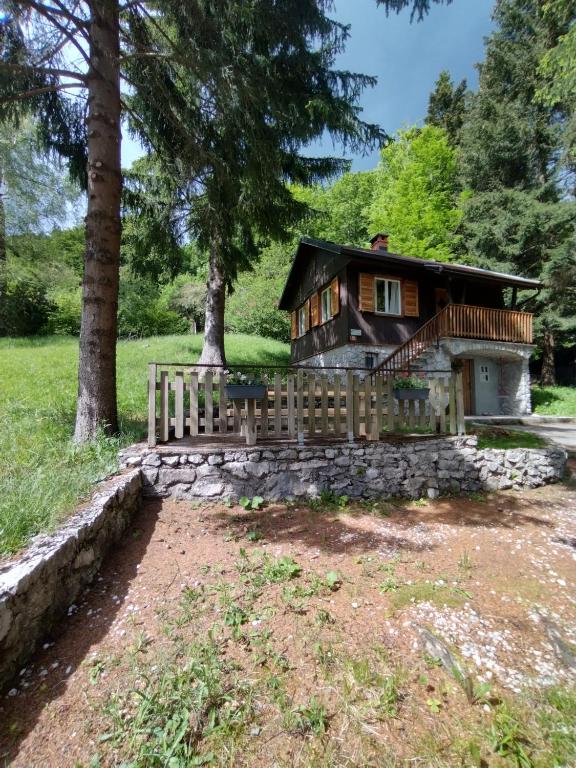 Počitniška hiša Lokve, Trnovo