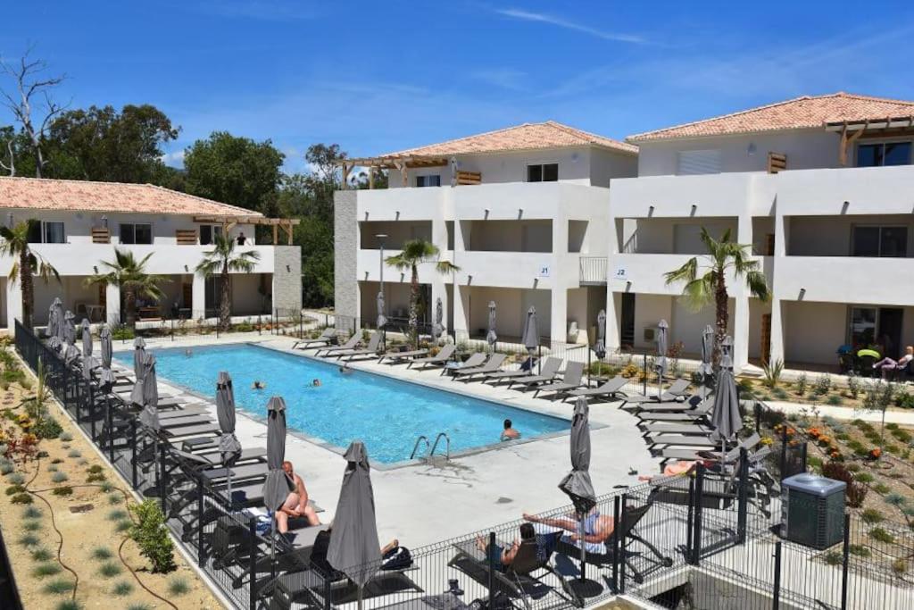 Appart T3 vue Mer/Montagne pieds dans l'eau N115, Linguizzetta