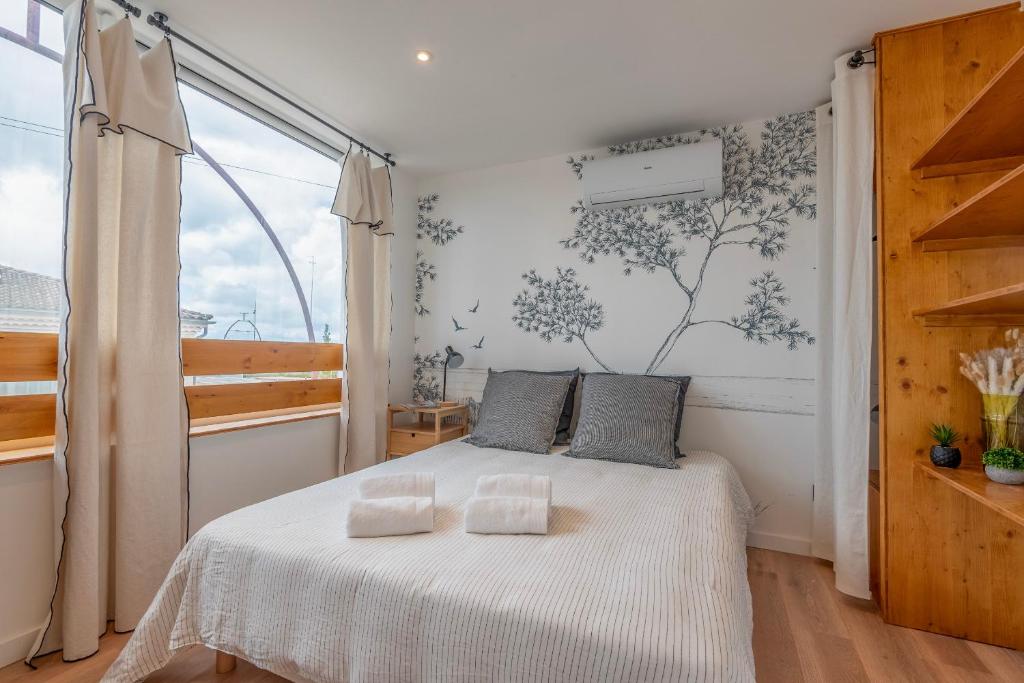 Suites Kerlarros Clim et Parking face Gare et Port - 5