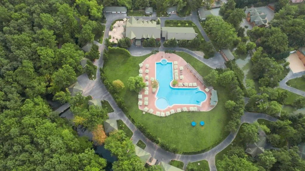 RIVER INN RESORT AND SPA, hotel in Nabran