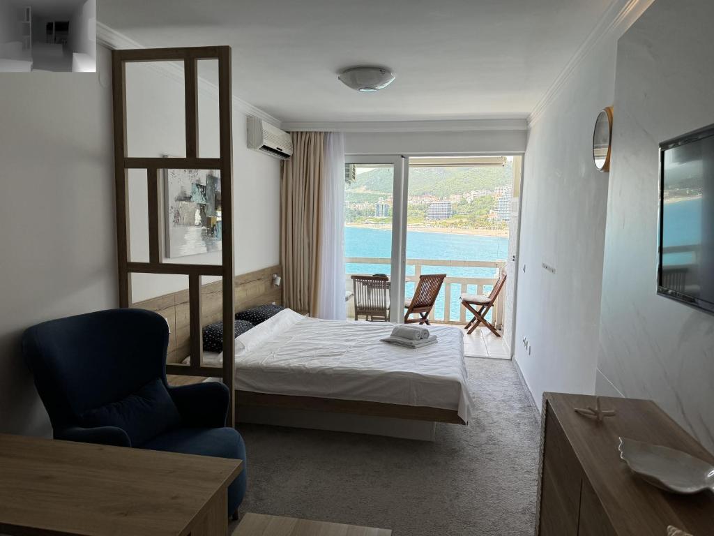 First Line Sea View apartment in Rafailovici - 1