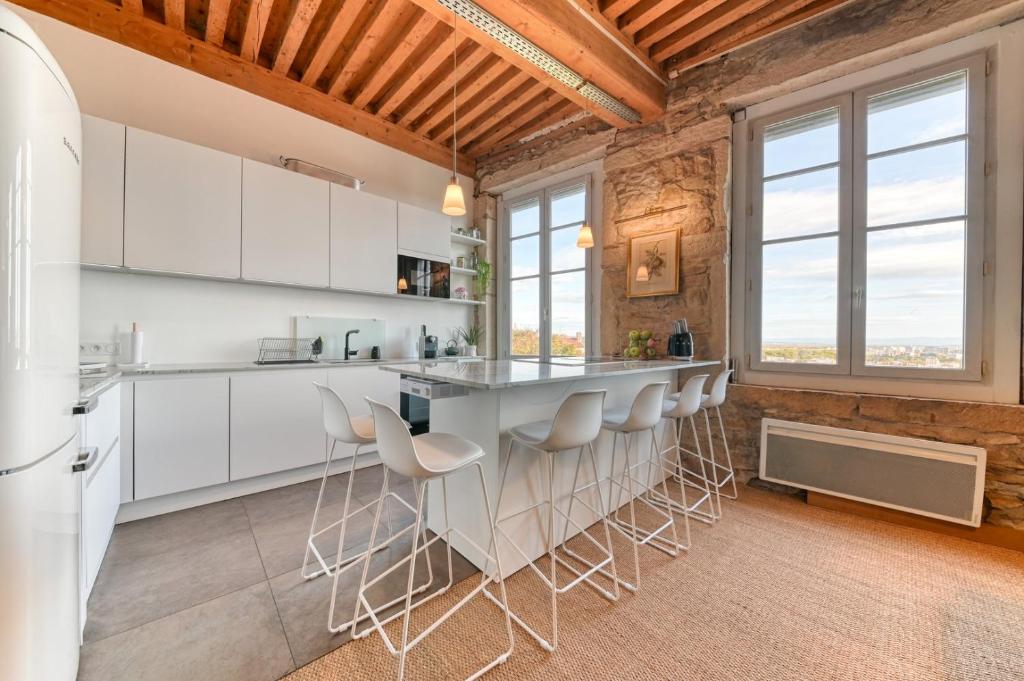 GuestReady - Canut Typique avec vue sur Lyon - 4