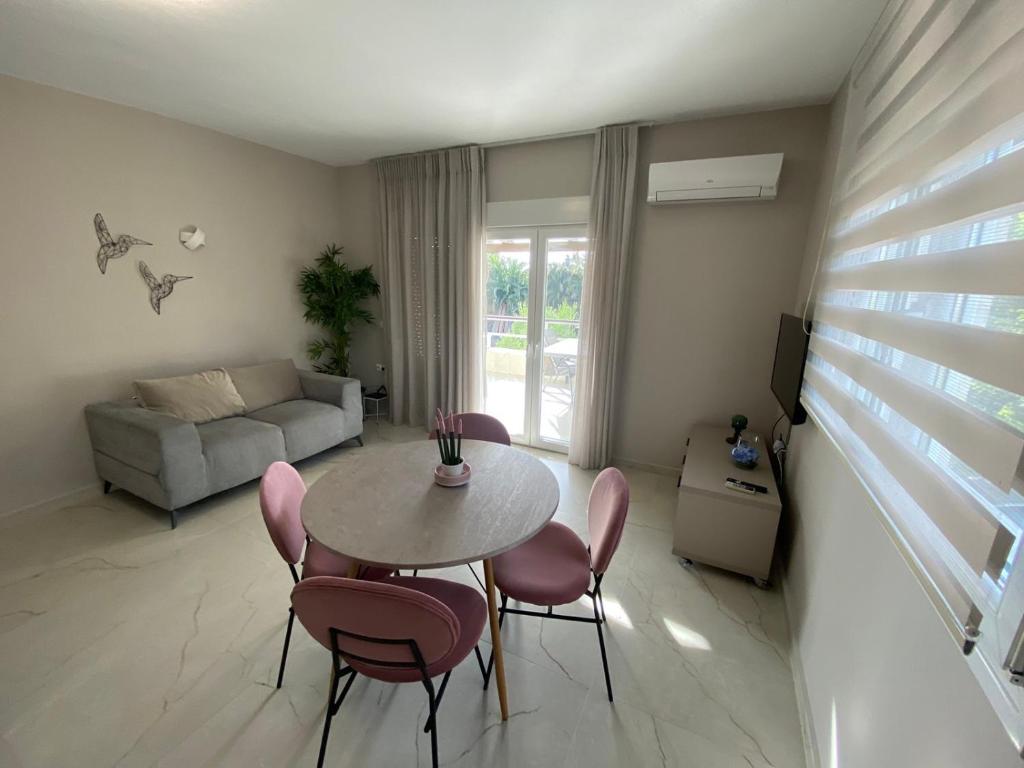 ELVA - Nikiti Seaside House, Nikiti