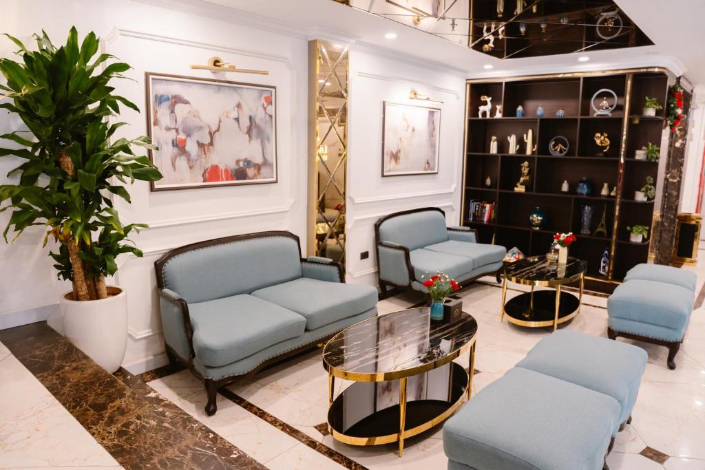 Hồng Vận Hotel