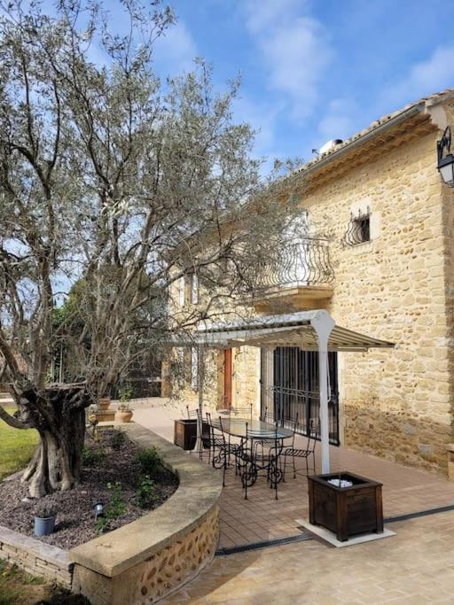 Le Mas de l Olivier, Saint-Geniès-de-Comolas