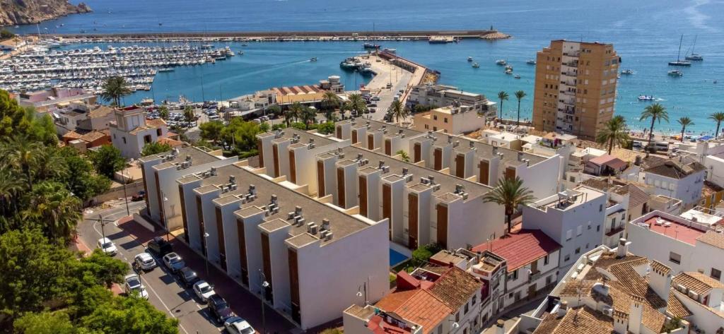 Magnifico dúplex playa-puerto, piscina, parking - 2