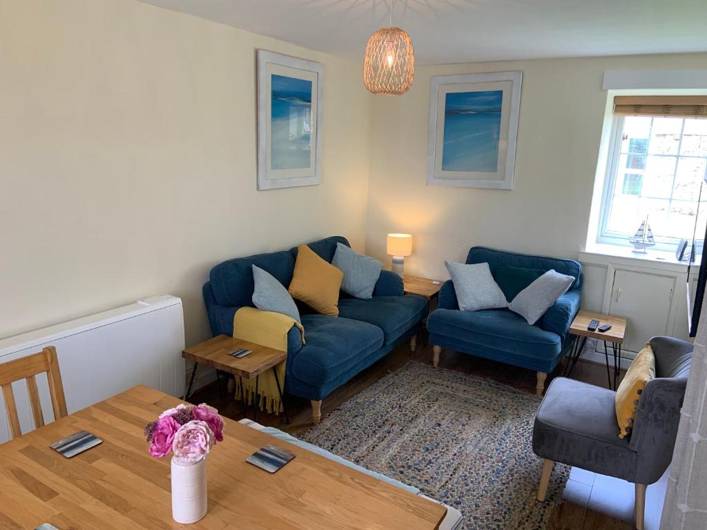 Large 3 bedroom flat in Sennen, Penzance
