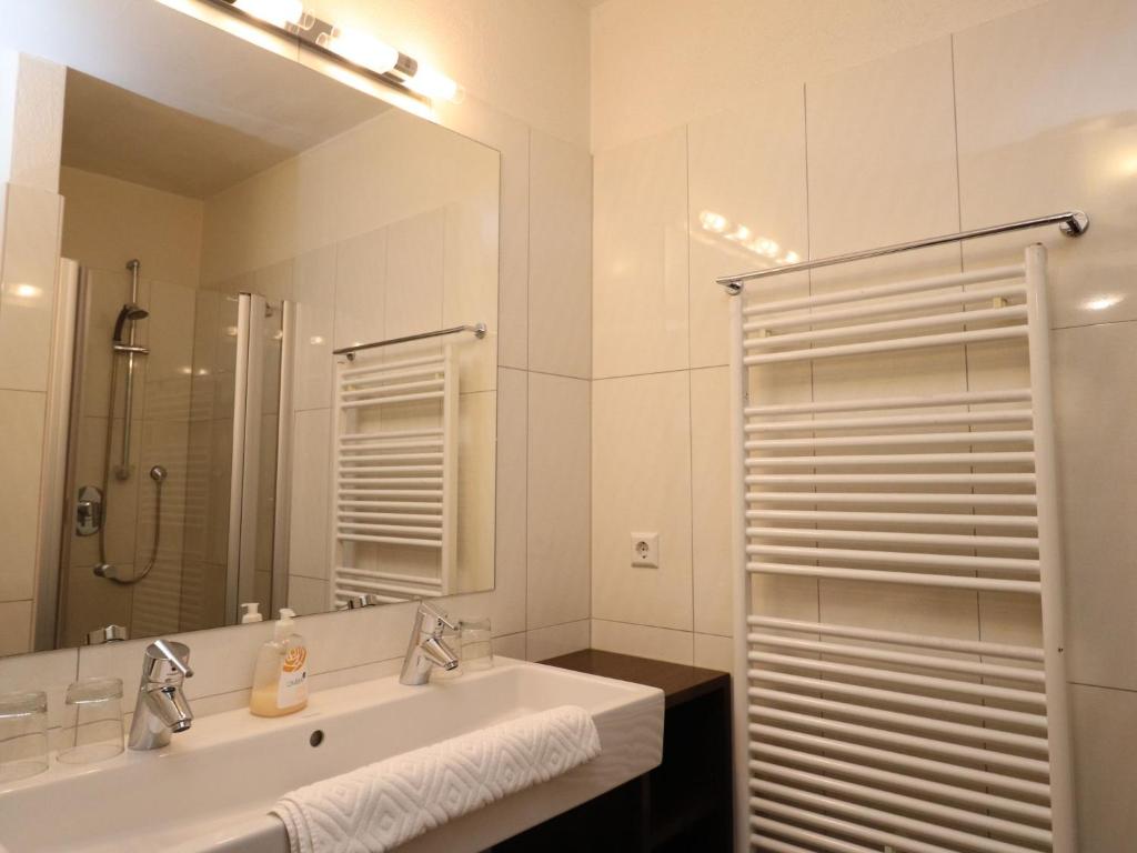 Apartment Dahoam-1 by Interhome - 5