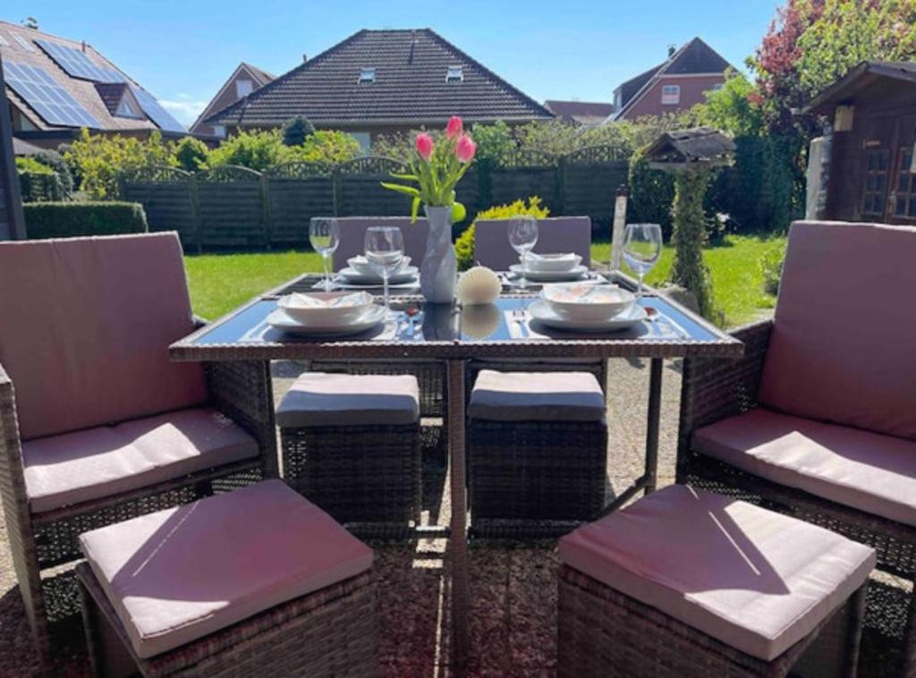 Ankerplatz - gemütliches Ferienhaus mit Garten und Terrasse für die große Familie, Grömitz