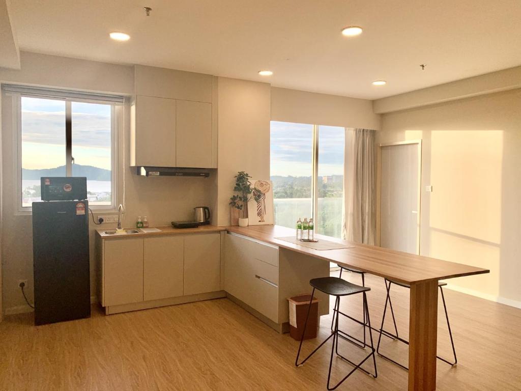 2. 데코 홈 앳 아..