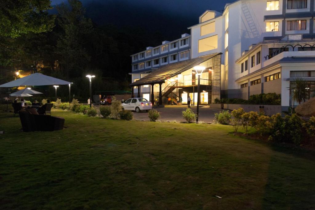 Sterling Munnar Munnar 2024 UPDATED DEALS, HD Photos & Reviews