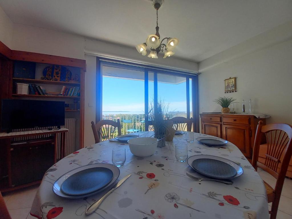 Royan Pontaillac – APPARTEMENT VUE MER – balcon – WIFI – confort simple - 5