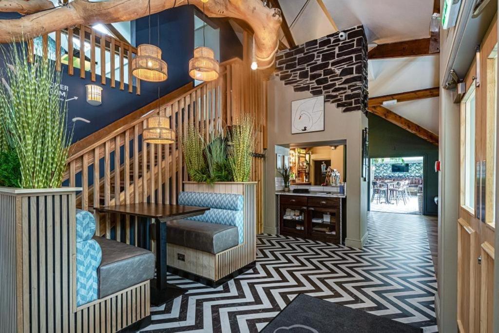 ABI Holiday Home, Brynteg Country & Leisure Retreat photo 6