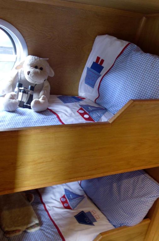 Shared lounge/TV area