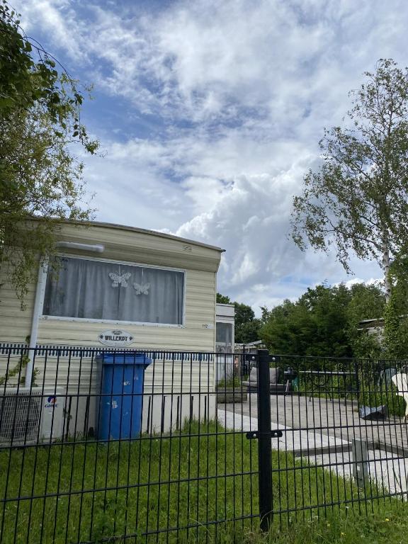 Gezellige Stacaravan, Scherpenisse