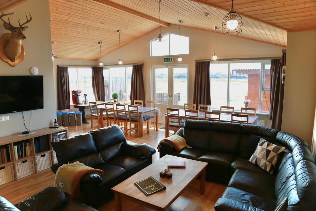Shared lounge/TV area, Eldhraun Holiday Home in Kirkjubaejarklaustur