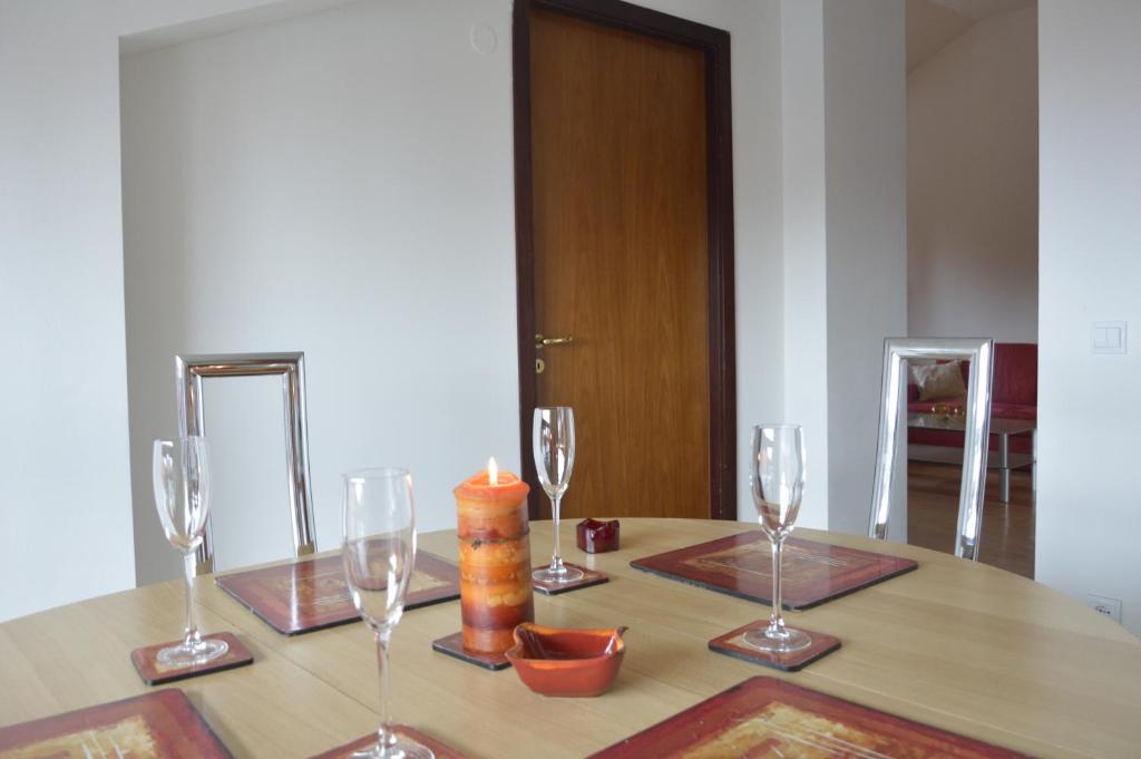 Persey Flora Apartments — Restaurant & bars in Borovets, Sofia (province)