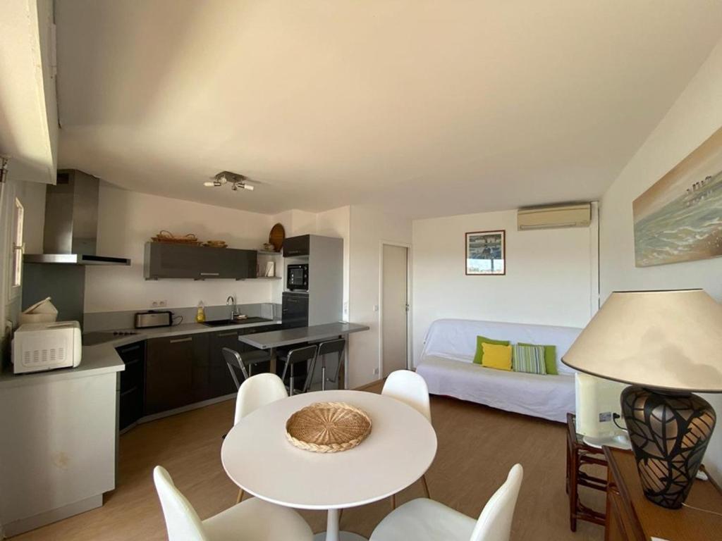 Appartement climatisé pour 4 avec balcon et parking à Capbreton - FR-1-413-101 - 1