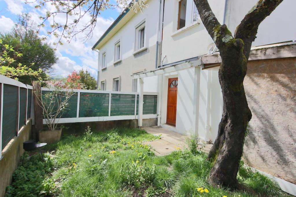 Coin de paradis à Grenoble, Poisat